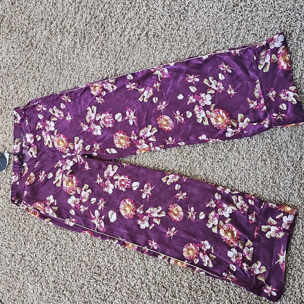 NWT Harlowe & Graham Wide Leg Pants Silky Floral Large Pull-On Flowy Elastic - Picture 2 of 7